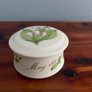 Month Of May Lefton Ceramic Trinket Gift box With Lillies of the Field Flowers